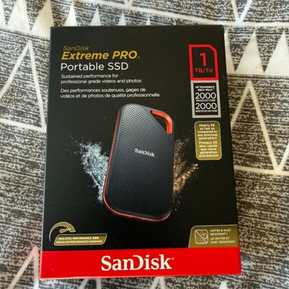 SanDisk Extreme PRO 1TB Portable SSD V2 NVMe 2000MB/s USB-C External Drive New - Picture 1 of 3